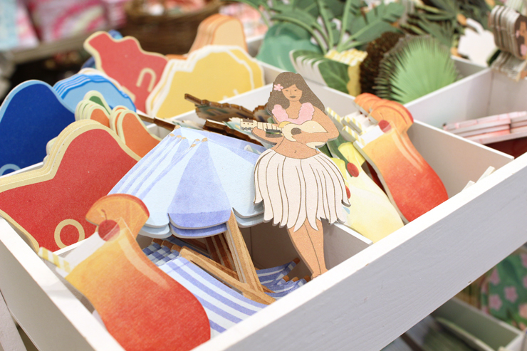 木製のチャーム