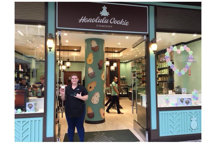 ハワイ / おみやげ 「ホノルル・クッキー・カンパニー」 - 広々＆ゆったり、グルメクッキーの最新店