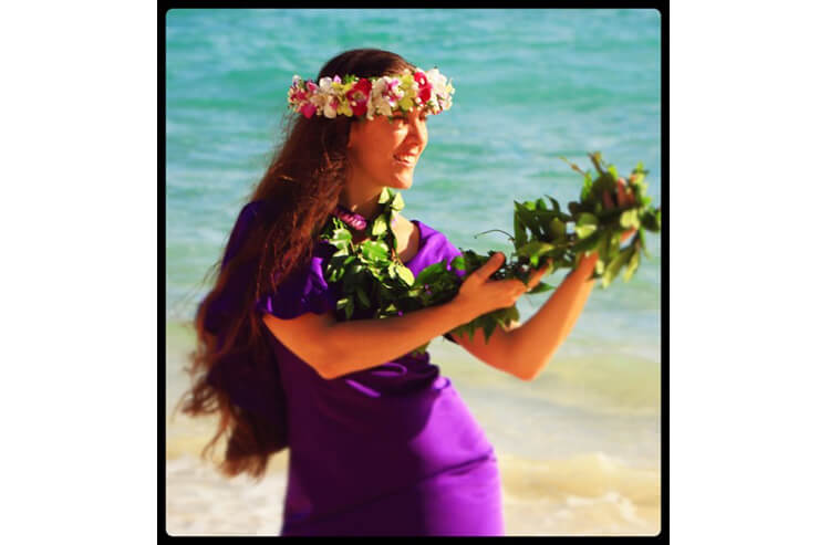 クム・フラがガイドするハワイ文化体験ツアー