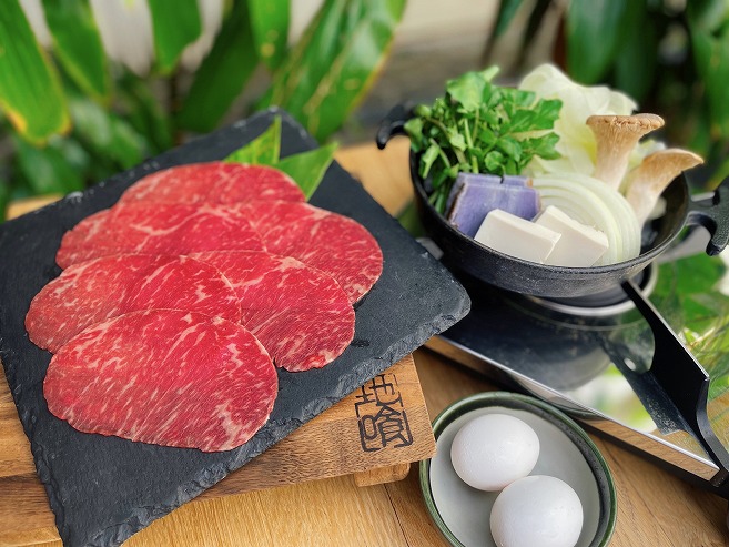 和州牛ｘハワイ産野菜のすき焼き鍋はじめました