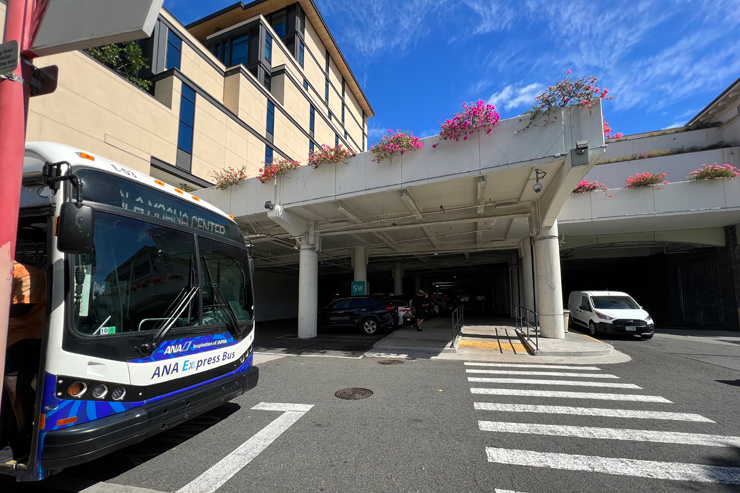 【ANAハワイ】マハロラウンジのサービス：シャトルバス