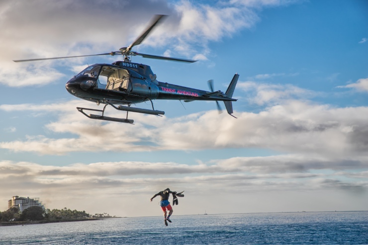 ハワイ トライデントアドベンチャー ヘリコプタージャンピング＆ダイビング