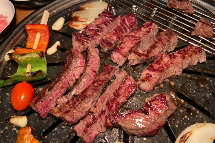 お得にお腹いっぱい！アラモアナの韓国焼肉店の9コース