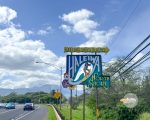 ロコサーファーの看板がお出迎え