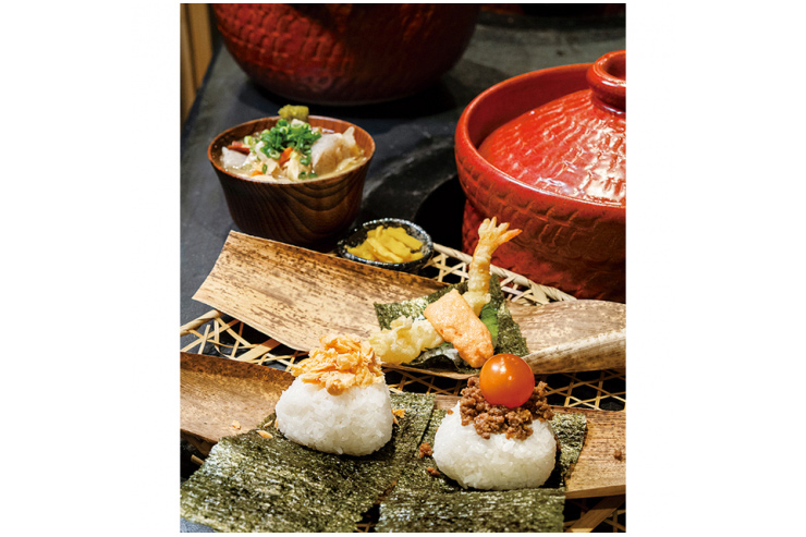 土鍋ご飯の味をハワイで!おにぎり。おにべぇのハワイ店