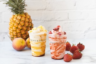 この夏限定のフルーツミルクシェイクが登場🍍🍑 🍓