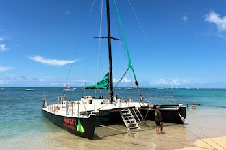 ワイキキ沖を爽快クルーズ！最高のハワイ時間を満喫しよう 🛥️🍹