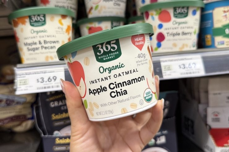 ハワイのホールフーズで買える365のオーガニックアップルシナモンのオートミール