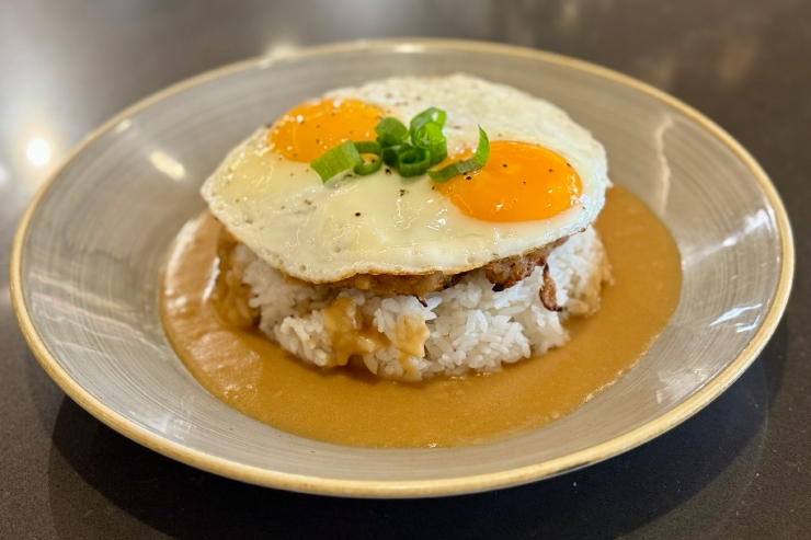 ポーク・ハッシュ・ロコ・モコ：$22