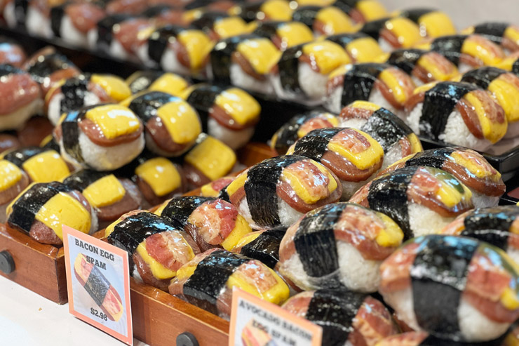 アラモアナセンターに人気おむすび店「いやす夢（め）」の7号店がオープン