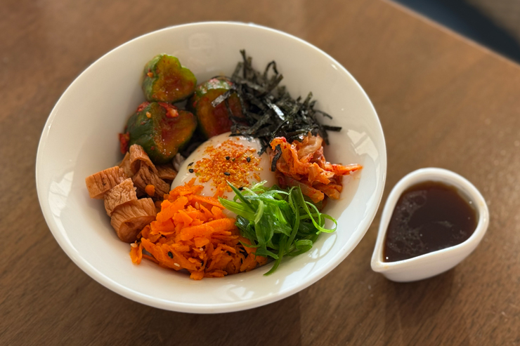 チルド・ソバ・ヌードル　$15（ハッピーアワー $12）