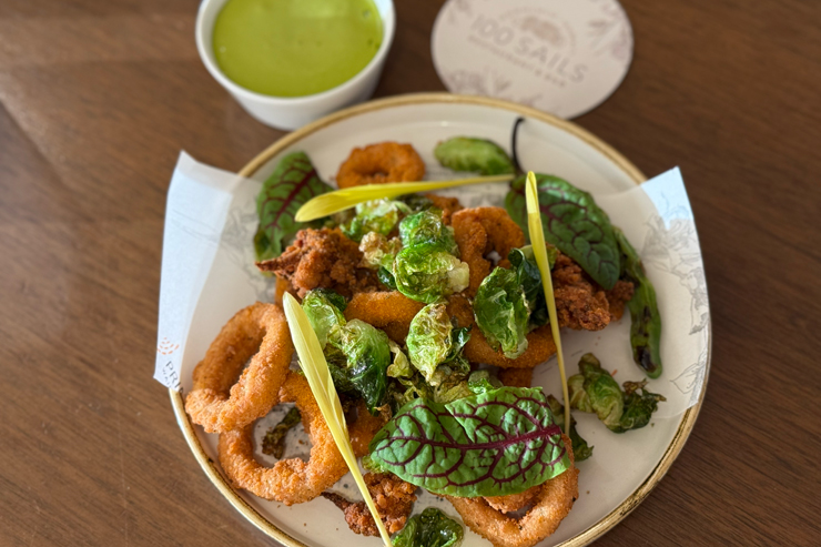 フライド・カラマリ　$17（ハッピーアワー $13）