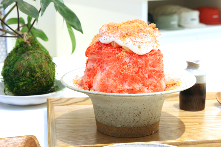 行列必至のアサトがワイキキに！極上シェイブアイス登場