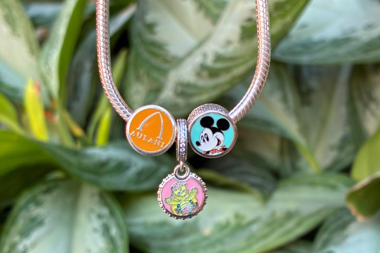 アウラニ限定 パンドラチャーム