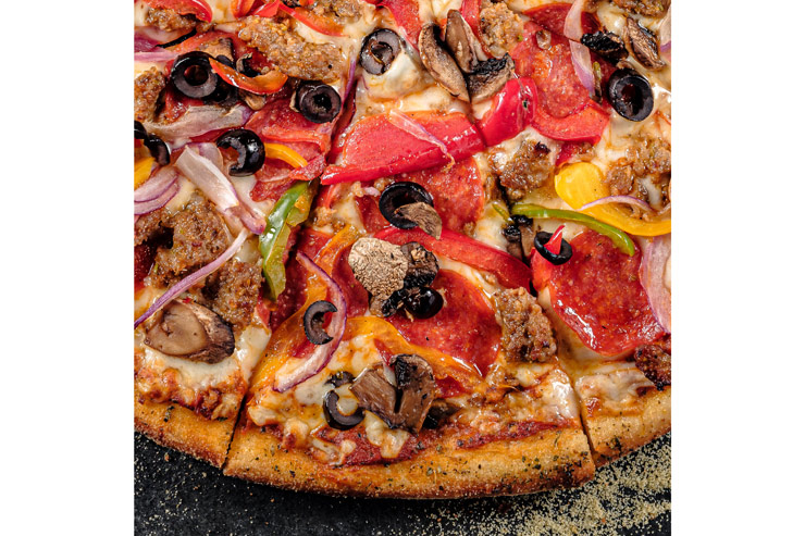 アロハ・ピッツェリアのシュプリームピザ