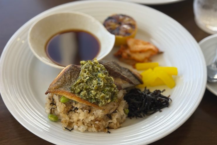 プリンスワイキキのランチ:コナカンパチ