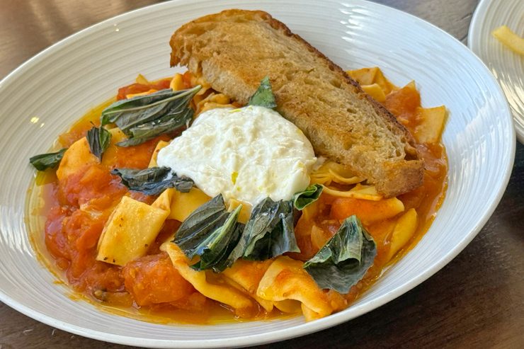 プリンスワイキキのランチ:パッパルデッレ・ブッラータ・パスタ