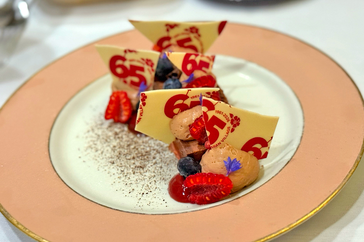 65周年を迎えたヒルトンで特別ディナー！新メニューを実食