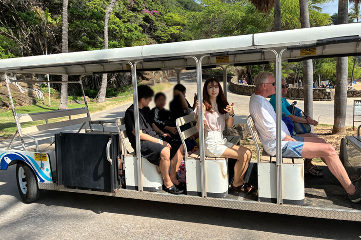 ロバーツハワイ ハナウマ湾ツアー