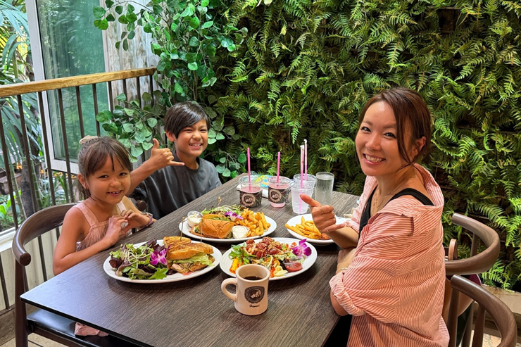 子連れハワイ必見！並ばず人気カフェの味を楽しむ方法