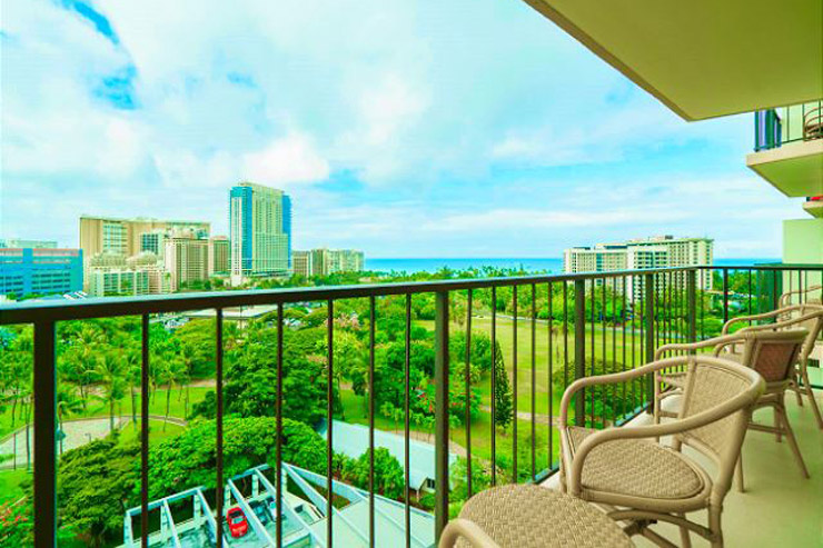 春のハワイ旅行に！期間限定割引でバケレンがお得に