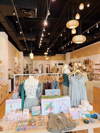 ローカル発のおしゃれなブティックが新しくなりました🌺