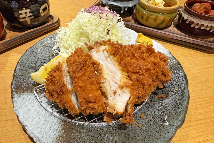 連日行列ができる人気店！とんかつ玉藤が移転オープン