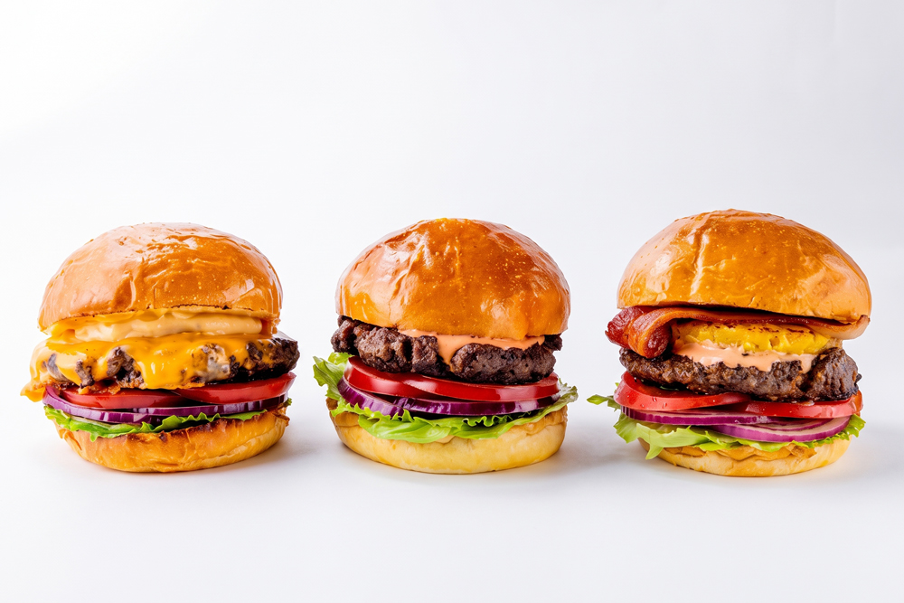 コナズ珈琲がハワイ初上陸！1日だけの限定バーガー登場